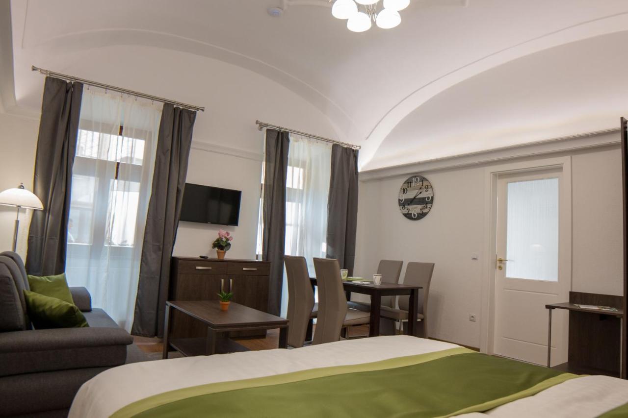 Mecset Apartman Eger Exterior photo